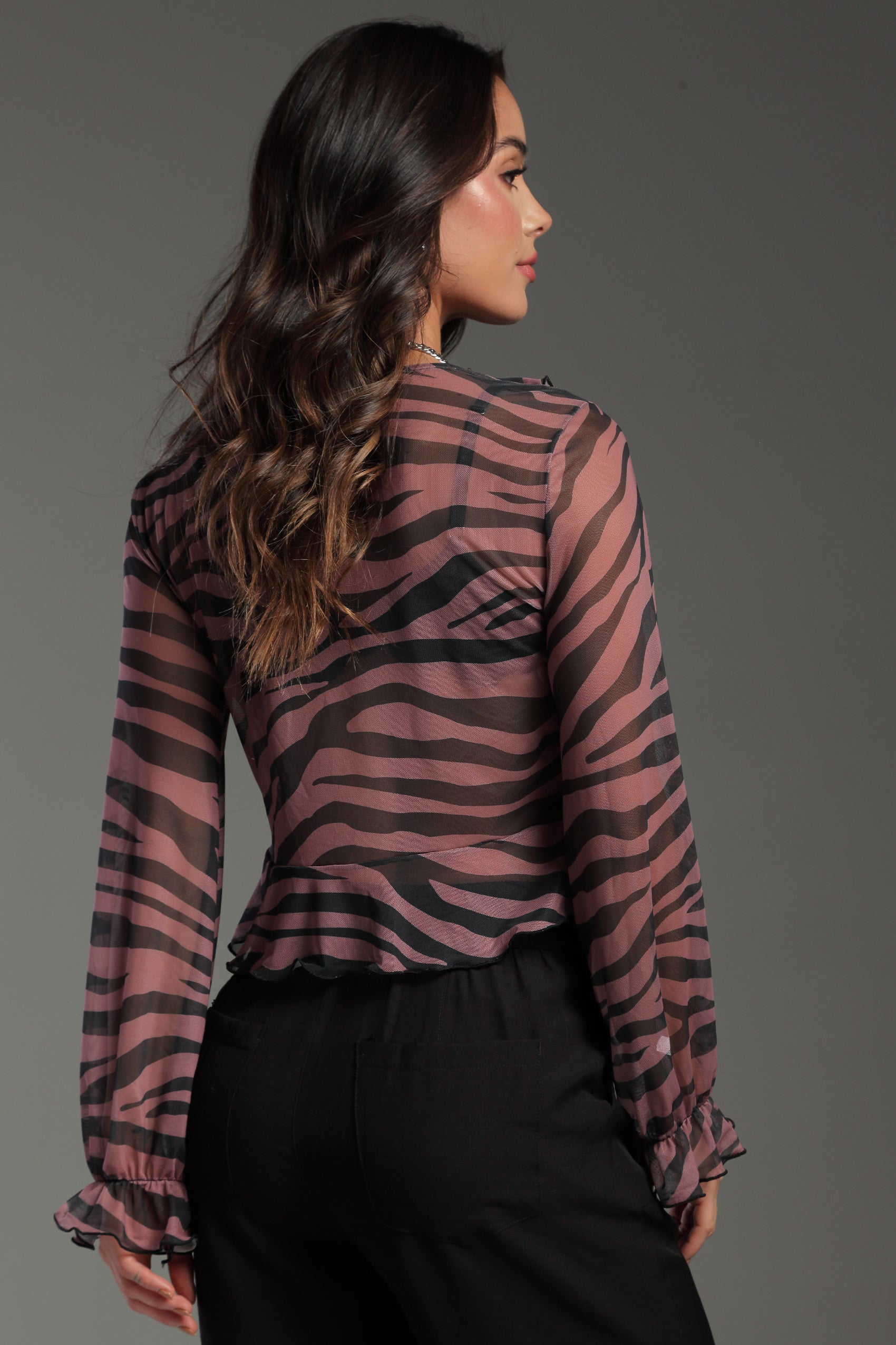 BLUSA MANGA LARGA CON RECOGIDO EN PUÑO