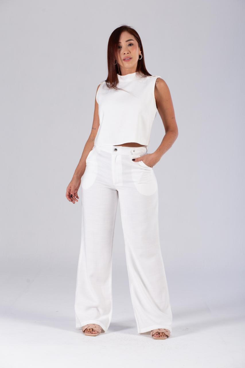 PANTALÓN SILUETA FLARE CON CHARRETERA EN PRETINA