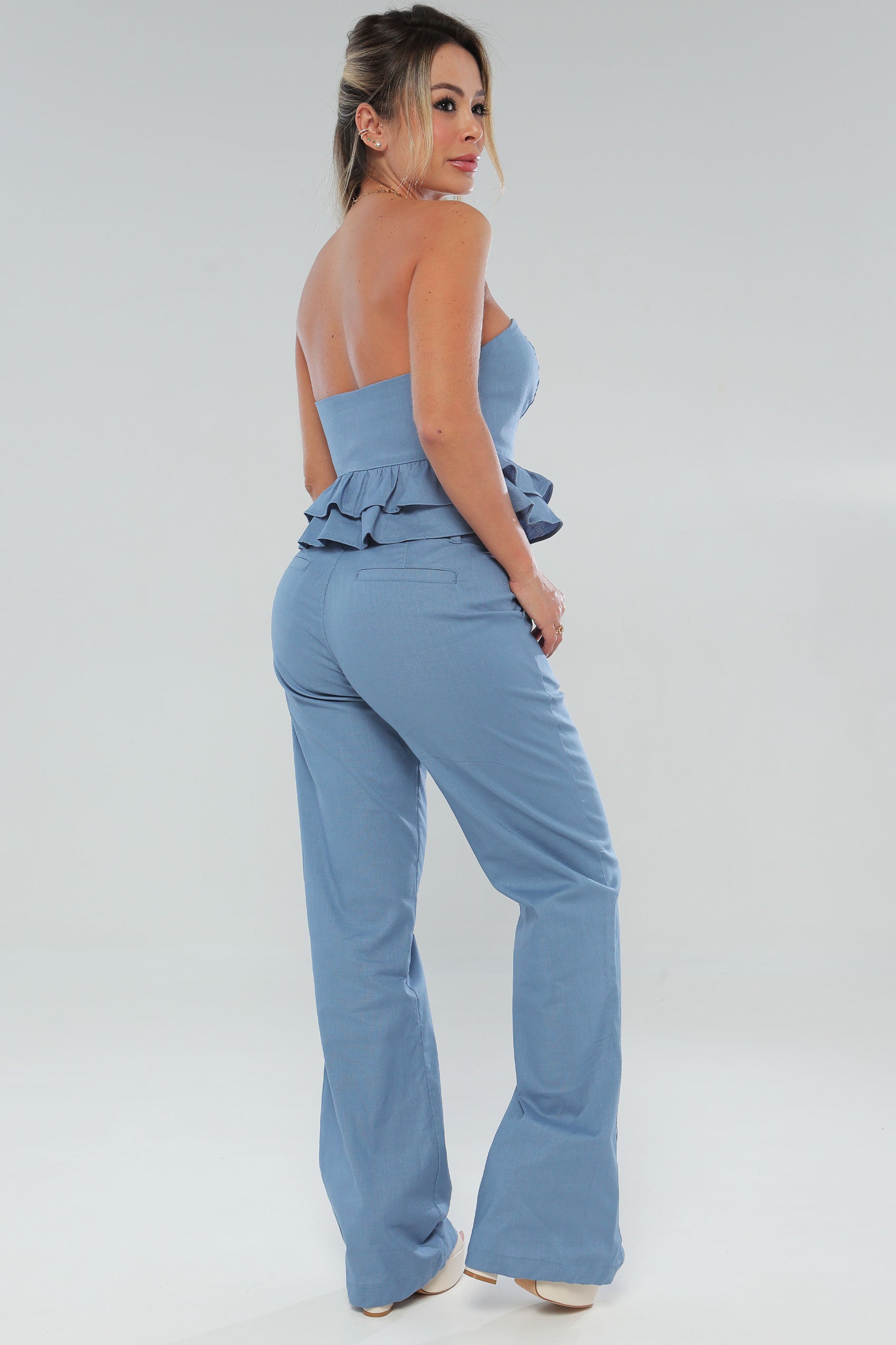 CONJUNTO PANTALON Y STRAPPLE CON BOLERO