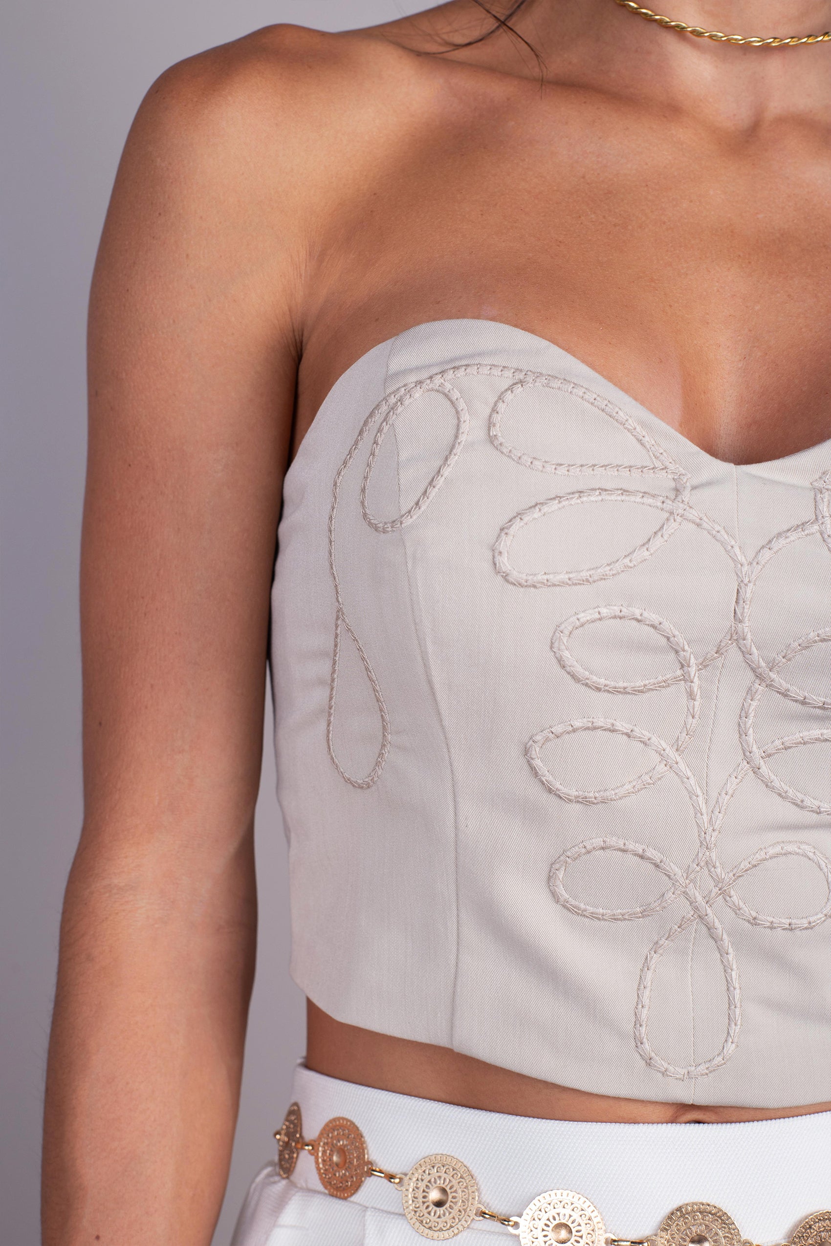 CROP TOP STRAPLESS ESCOTE CORAZÓN