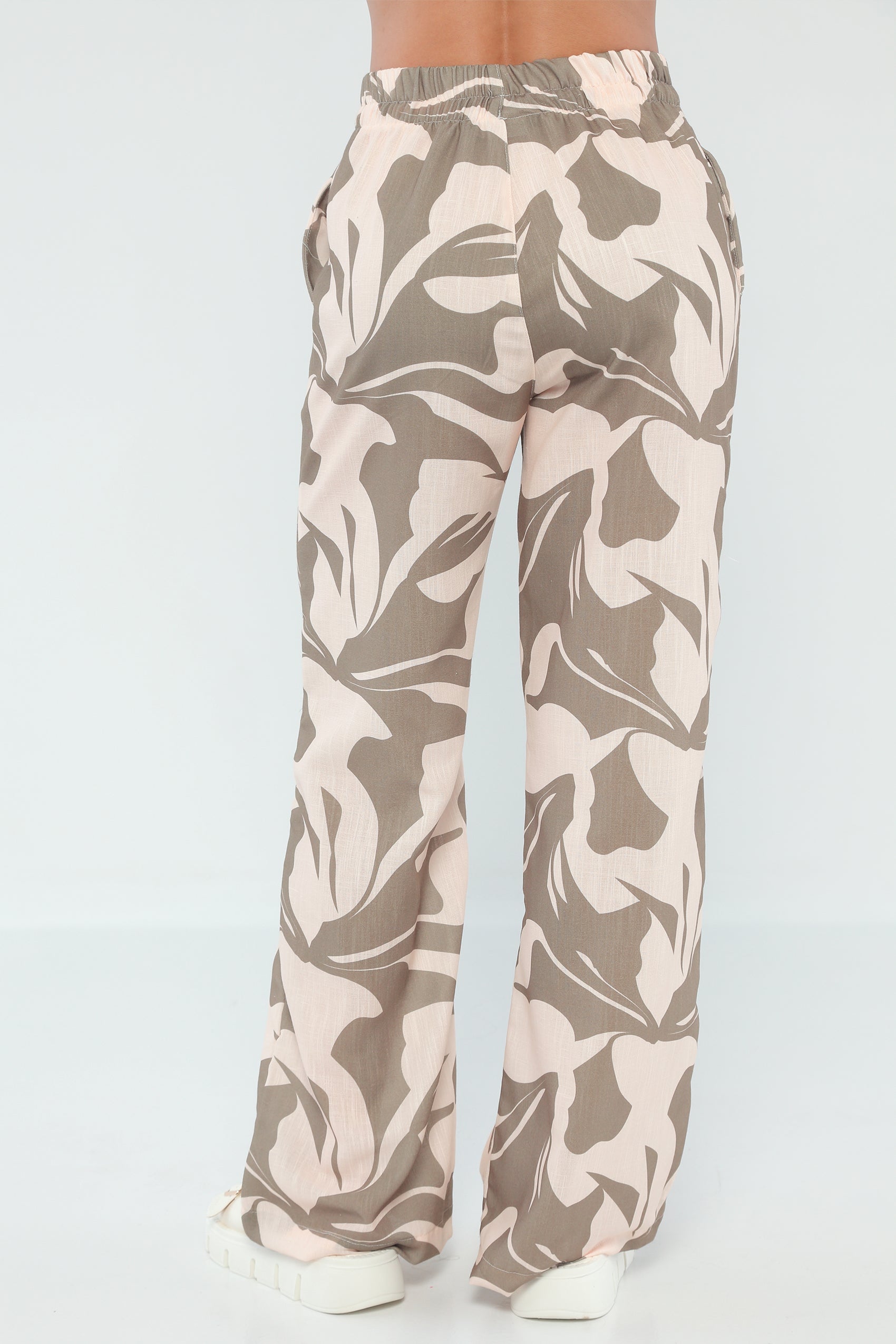 PANTALON EN TELA SUBLIMADA, PRETINA CON ELASTICO AJUSTABLE