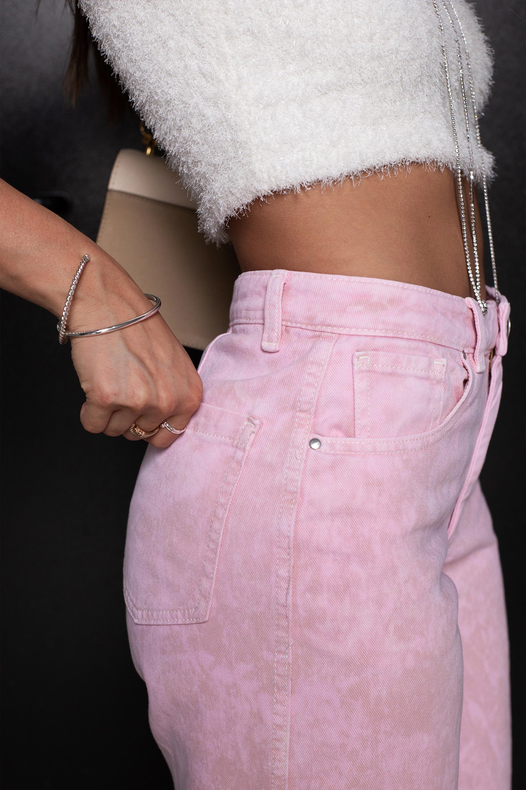 PANTALÓN 5 BOLSILLOS SILUETA SEMIAJUSTADA