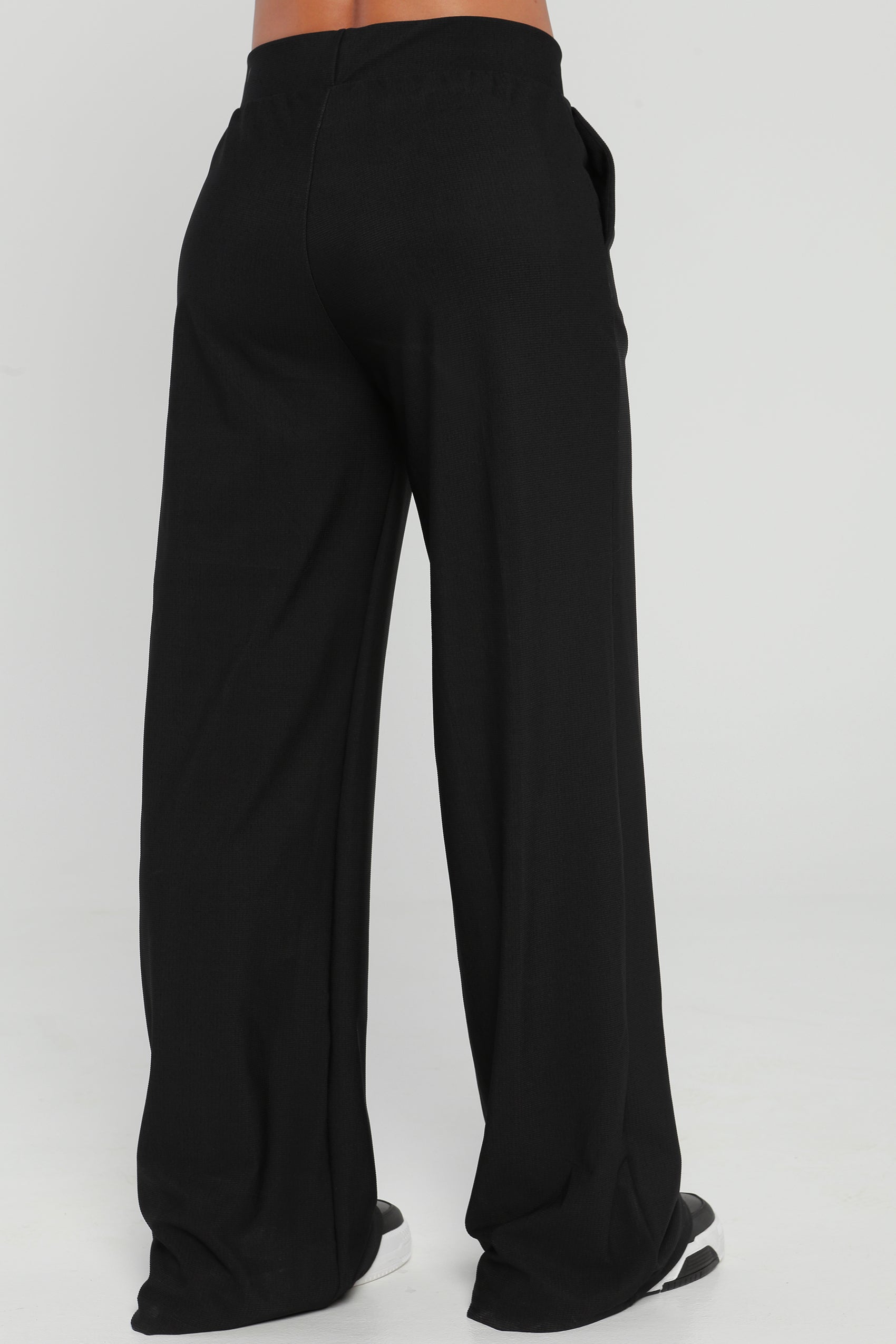 PANTALON TIPO ALFRED CON PRETINA Y ELÁSTICO AJUSTABLE