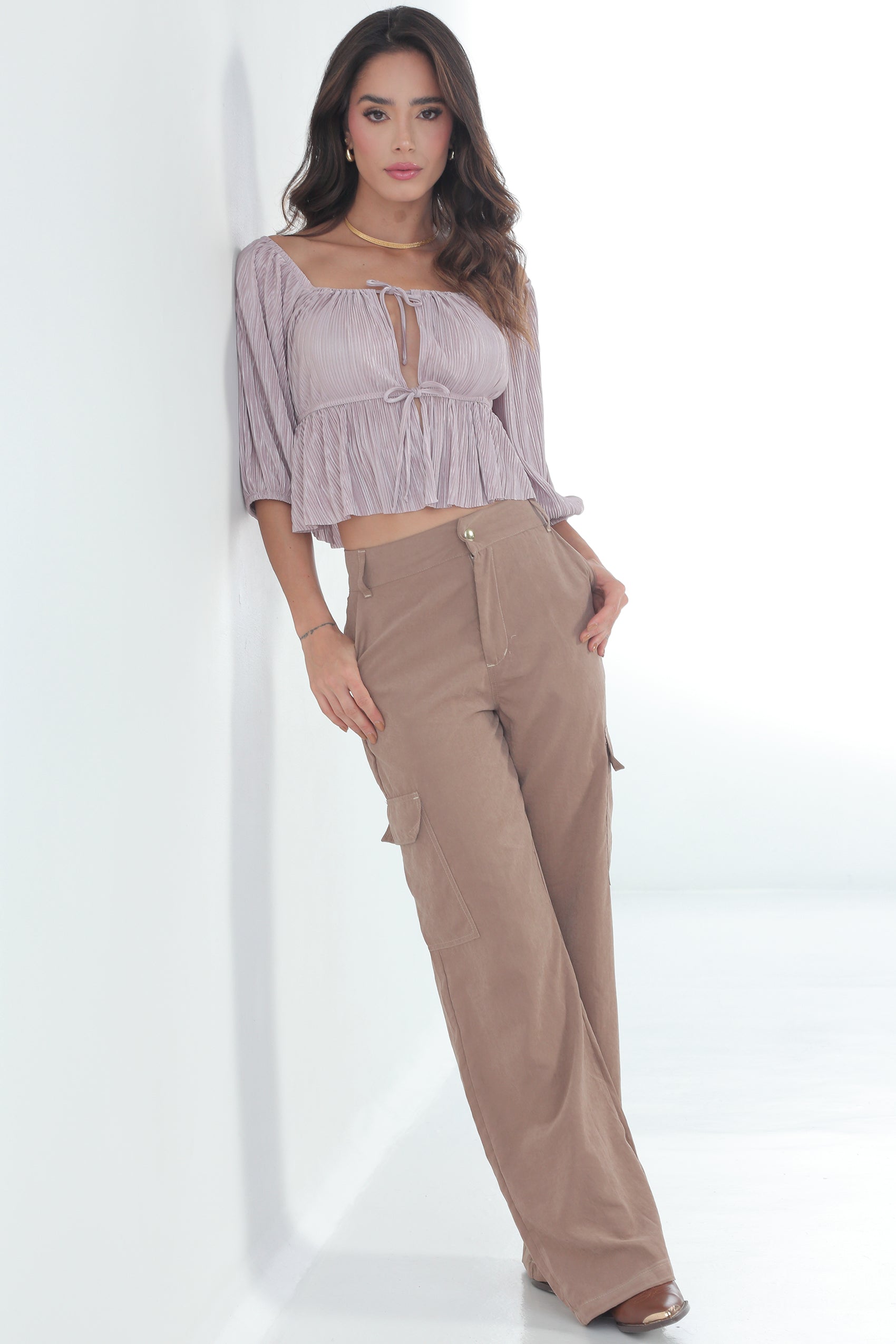 BLUSA HOMBRO CAIDO, SILUETA AMPLIA EN TELA PLIZADA