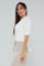 Blusa cuello redondo con manga 3/4 .