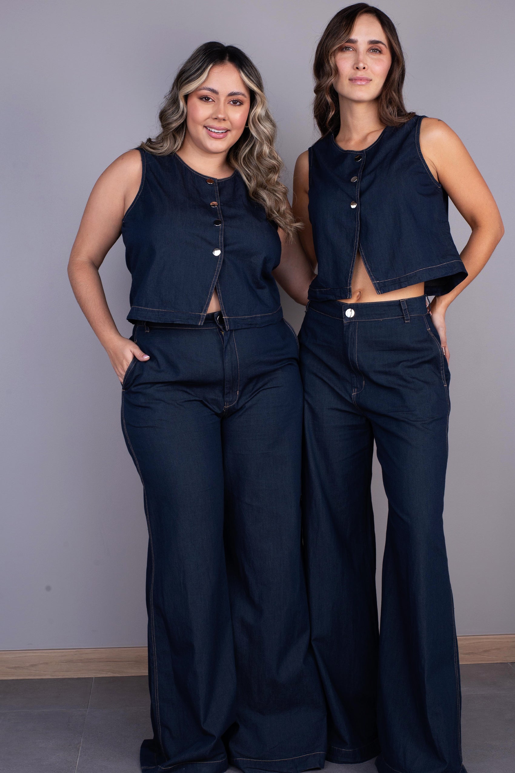 BLUSA MANGA SISA CON ABERTURA EN FRENTE