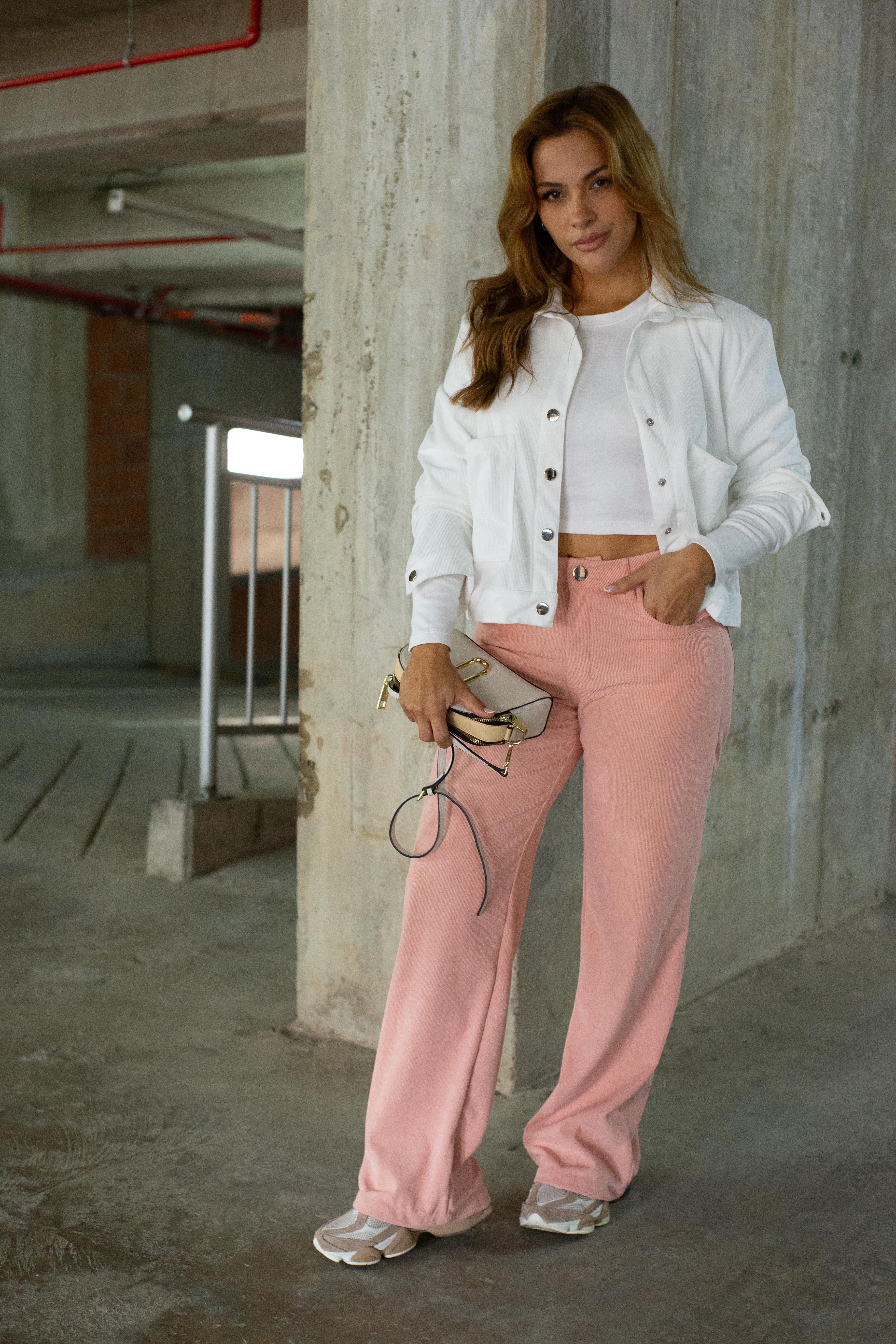 PANTALON SILUETA FLARE 5 BOLSILLOS