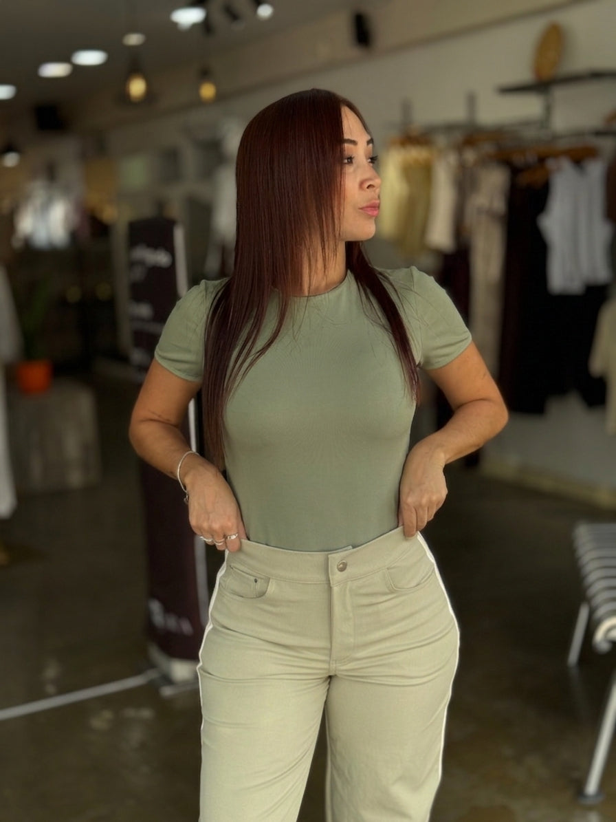 BODY BÁSICO EN TELA LICRADA