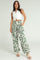 PANTALON ESTAMPADO CON PRETINA ANATOMICA CON DETALLE EN PRETINA