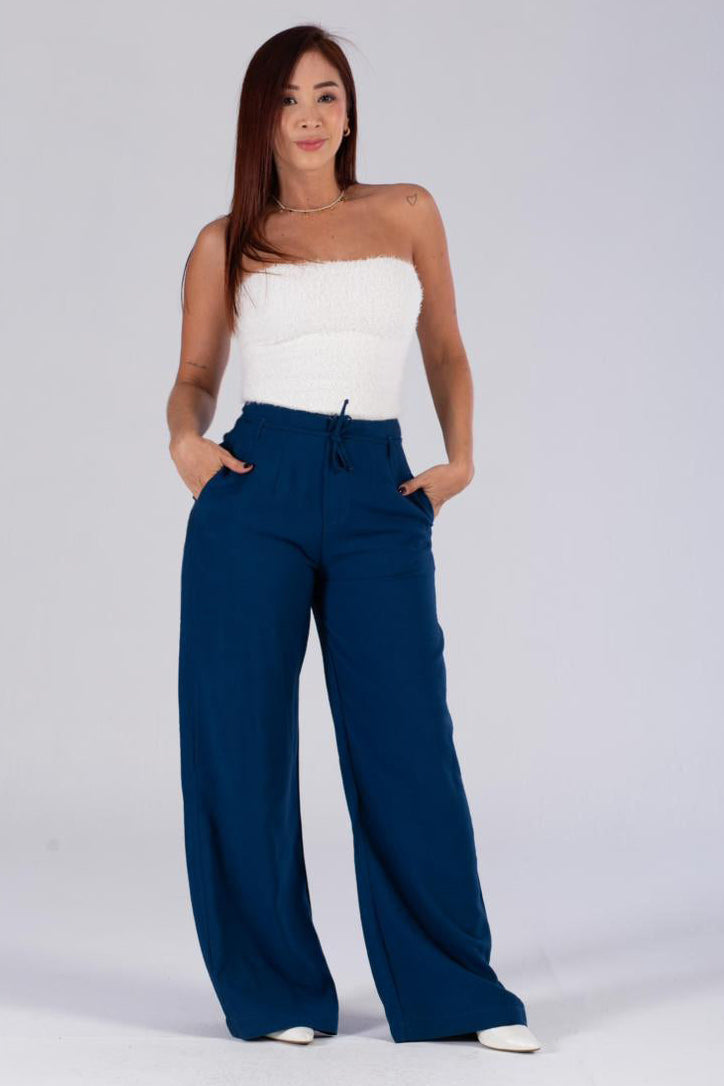 PANTALON SILUETA SEMIAJUSTADA CON PINZAS