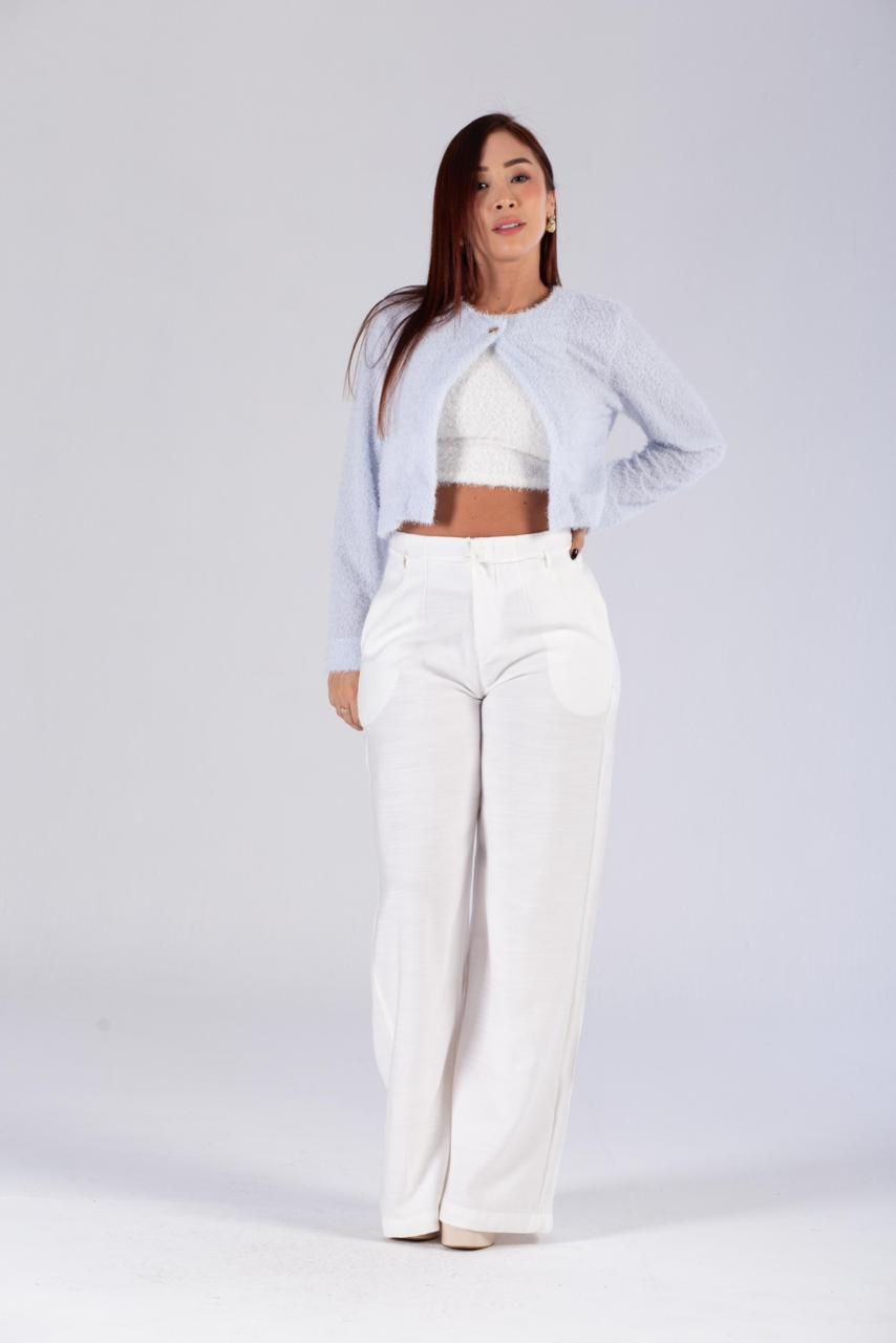 PANTALON SILUETA SEMIAJUSTADA CON PINZAS