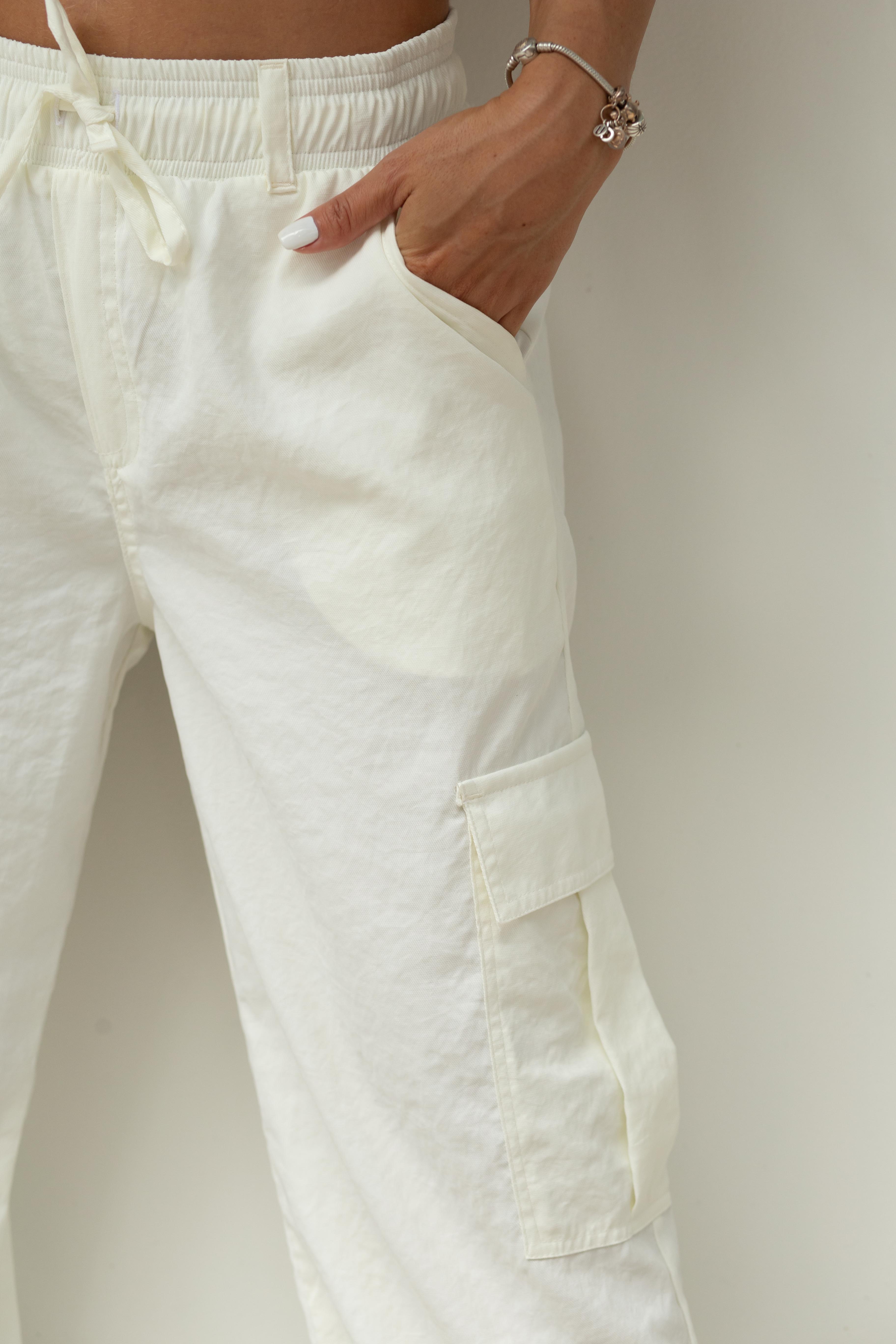 Pantalón de tiro alto con cintura elástica ajustable con cordon