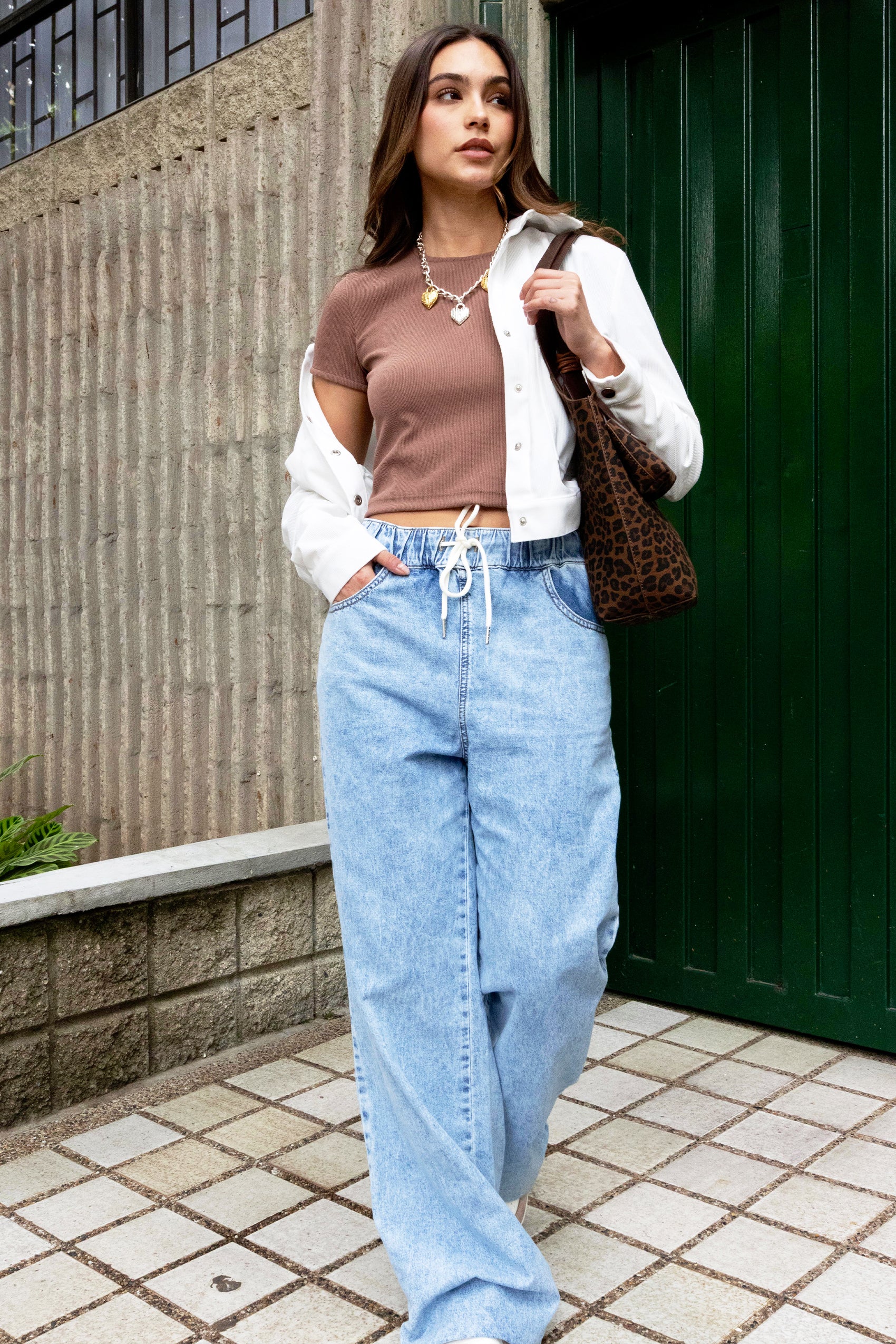 PANTALÓN CON PRETINA ENRESORTADA