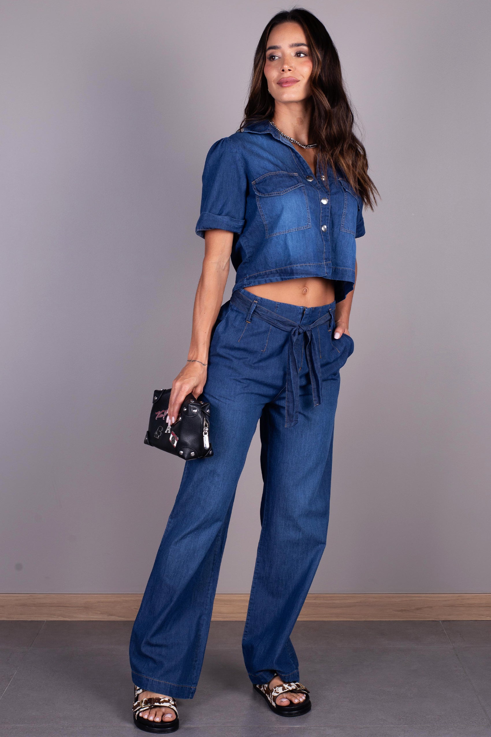 PANTALON CHAMBRAY CON PINZAS