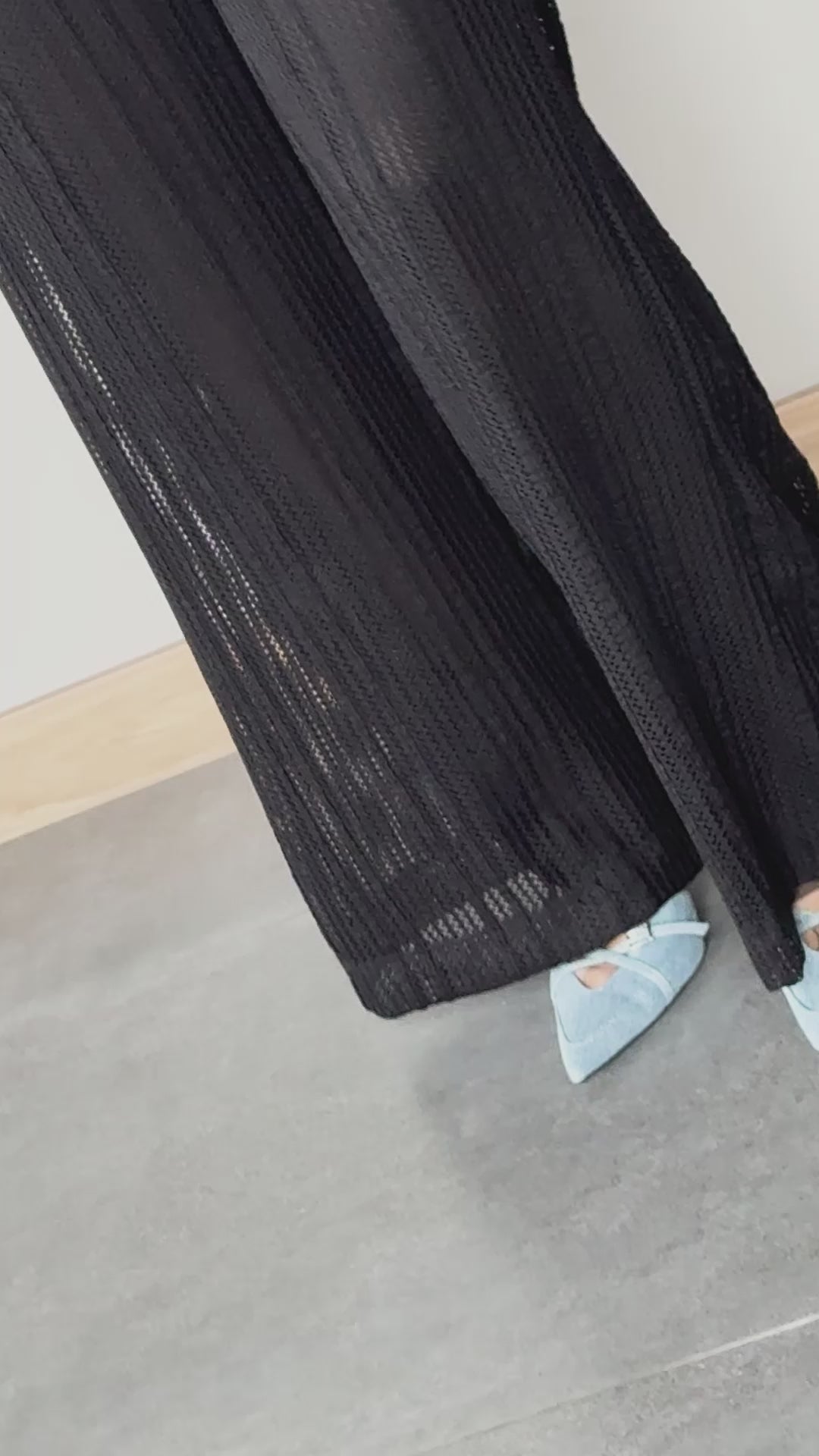 CONJUNTO PANTALON Y CAMISA EN TELA TIPO TEJIDA